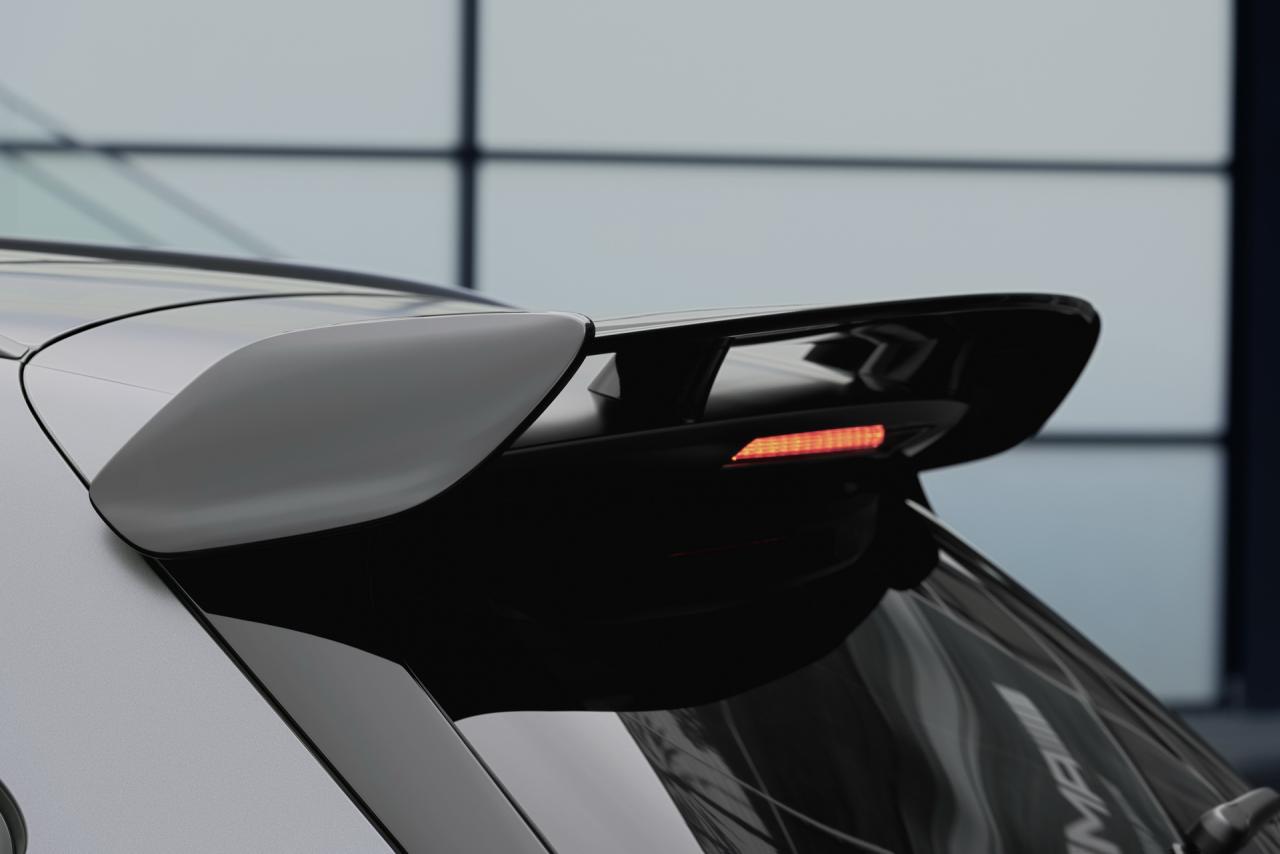 2020-Mercedes-AMG-GLA-45-19.thumb.jpg.158b1fe8474e965df73da28fd9363bf6.jpg