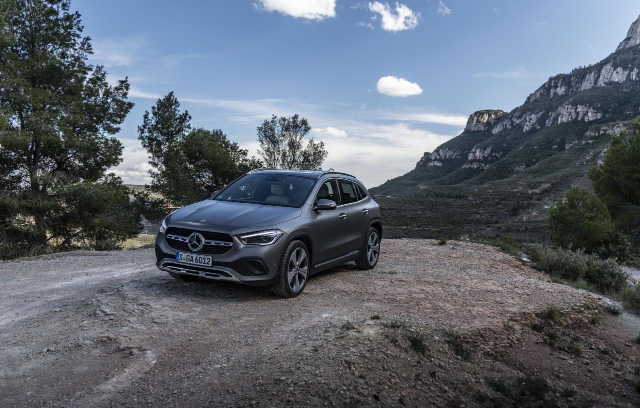 2020-Mercedes-GLA-Gallery-36.thumb.jpg.de1e1eb9ffc91673e2c34cbb44f5da25.jpg