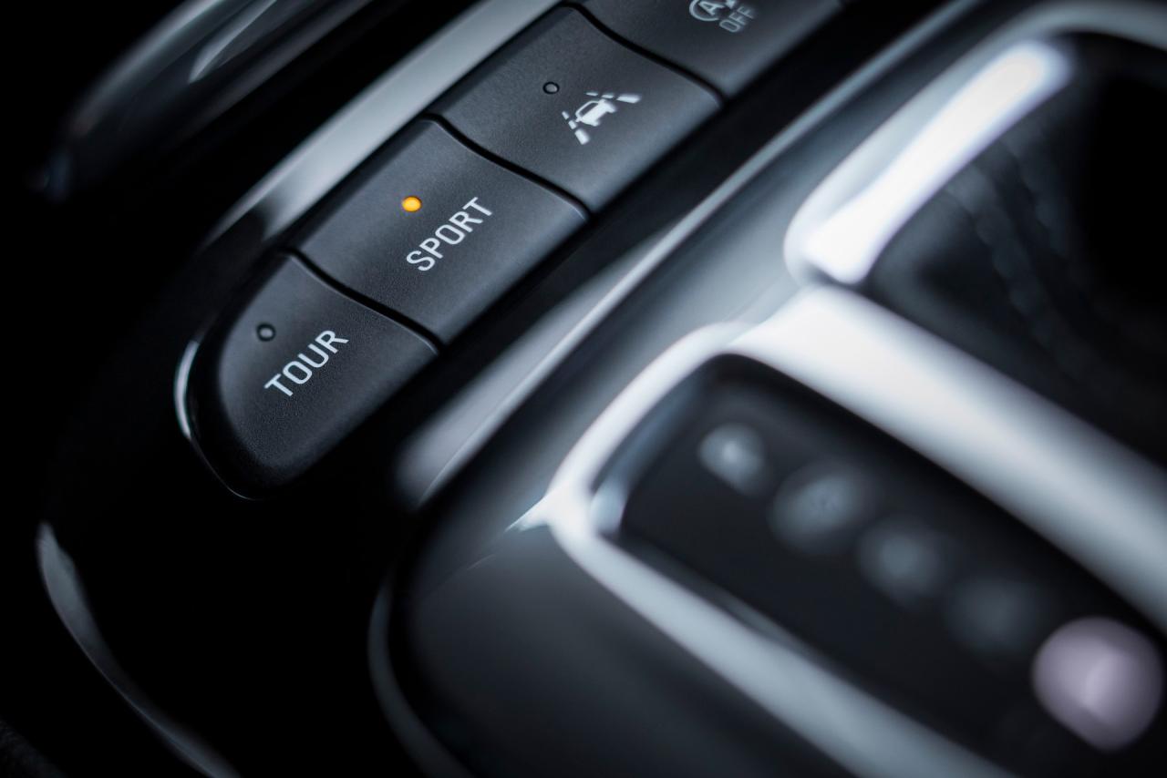 2020-Opel-Insignia-GSi-13.thumb.jpg.5695a64bfa00fc0e057261616f94d91e.jpg