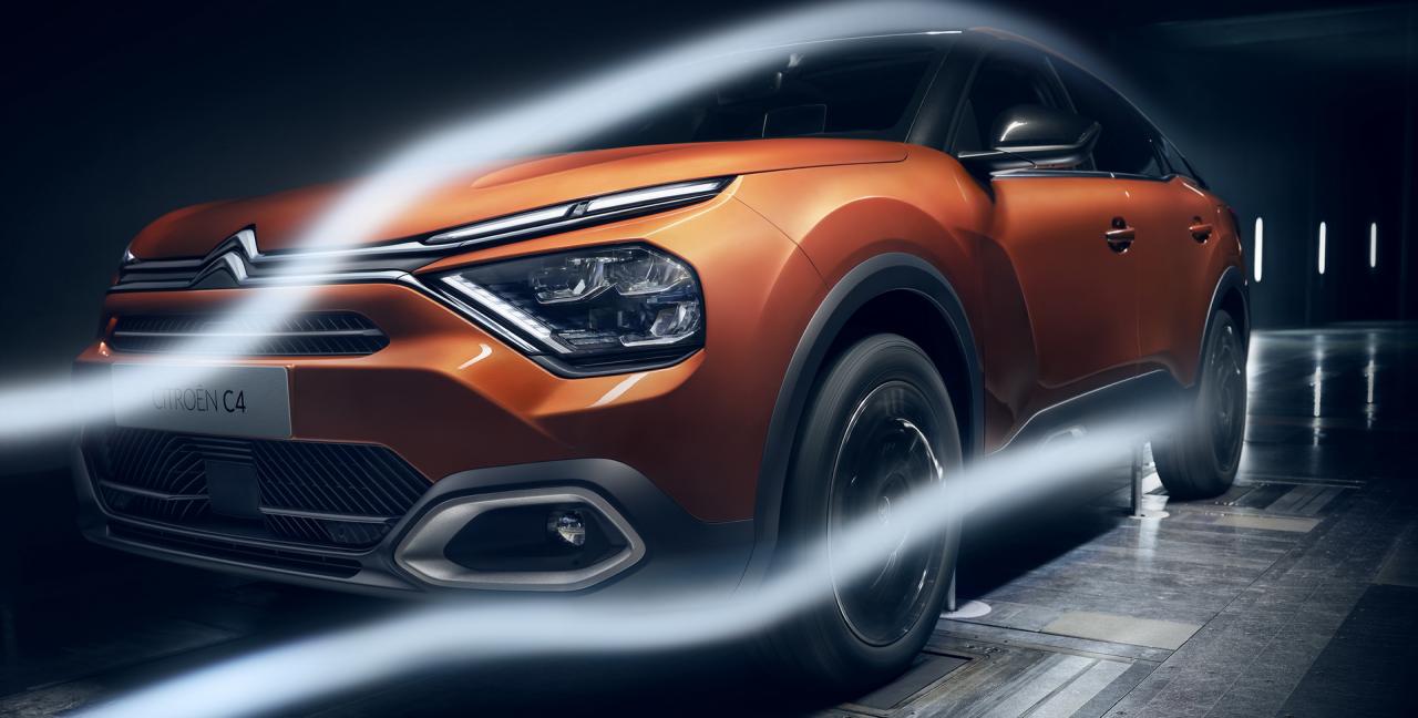 2020-citroen-c4-unveiled-officially-27.thumb.jpg.1756e2410bc1a2bb1eadb3426b867953.jpg