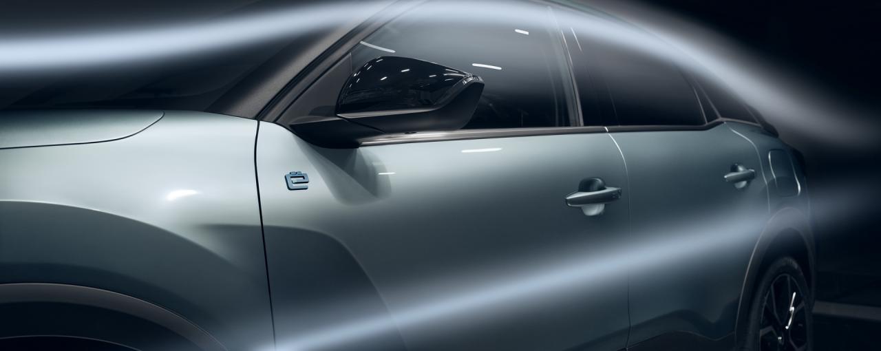 2020-citroen-c4-unveiled-officially-30.thumb.jpg.f6af1e6d59df157a6859f9cbab7ef075.jpg