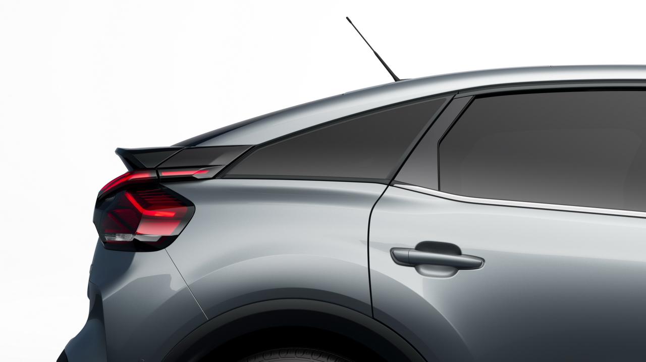 2020-citroen-c4-unveiled-officially-66.thumb.jpg.841f30e34e3a2ce4eee734a355acf339.jpg