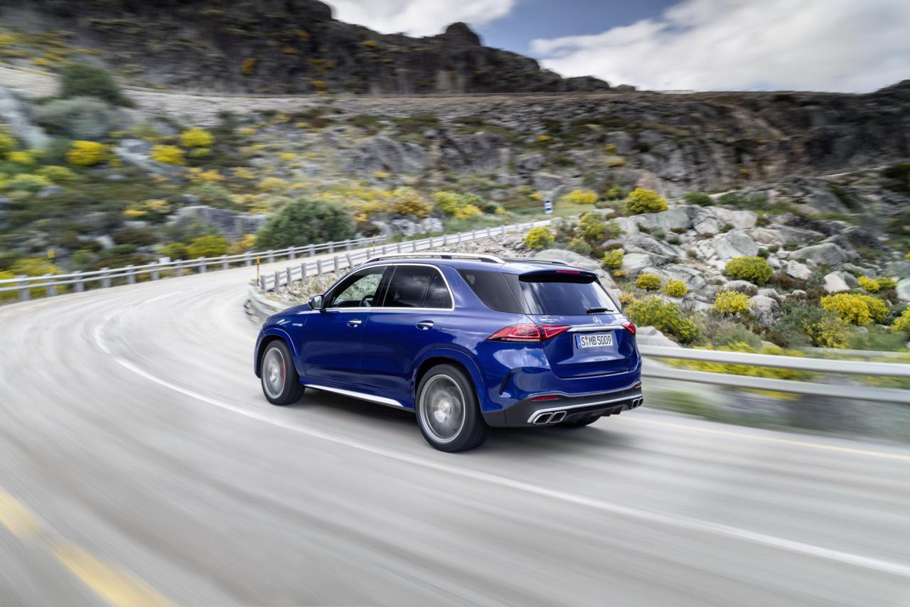 2020-mercedes-amg-gle-63s-la-show-14.thumb.jpg.a203dab4b00ff1c86baafac291d6e332.jpg