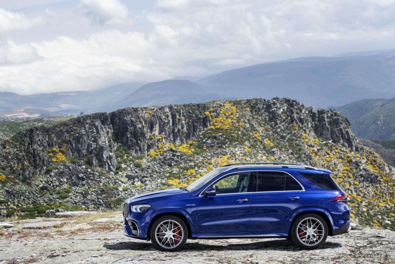2020-mercedes-amg-gle-63s-la-show-26.thumb.jpg.f0f5758e4d1bca8c922d3853519ea02e.jpg