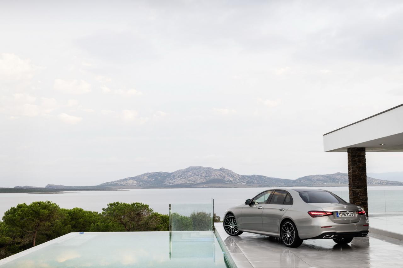 2020-mercedes-benz-e-class-facelift-25.thumb.jpg.903f12d53b4b42d86fd2b1bec7a04273.jpg
