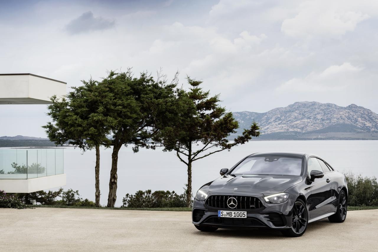 2021-Mercedes-AMG-E53-Coupe-23.thumb.jpg.42c433b52308c75ae1739d51be5f404c.jpg
