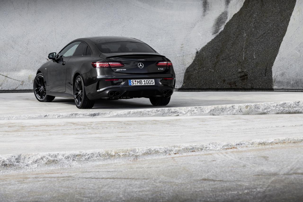 2021-Mercedes-AMG-E53-Coupe-28.thumb.jpg.ec2196f2ac3c4a32716781b89702b220.jpg