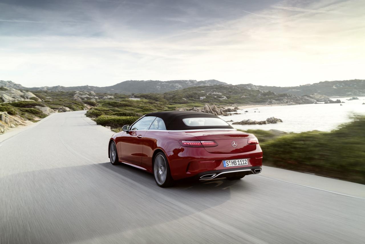 2021-Mercedes-Benz-E-Class-Coupe-Cabriolet-11-1.thumb.jpg.430cf21b97655904ec17f15fa6fae76d.jpg