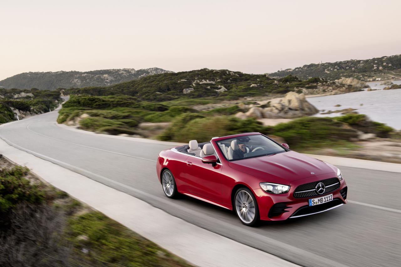 2021-Mercedes-Benz-E-Class-Coupe-Cabriolet-19-1.thumb.jpg.f0dd3dcdd5025911b5cd87e7fd39df22.jpg