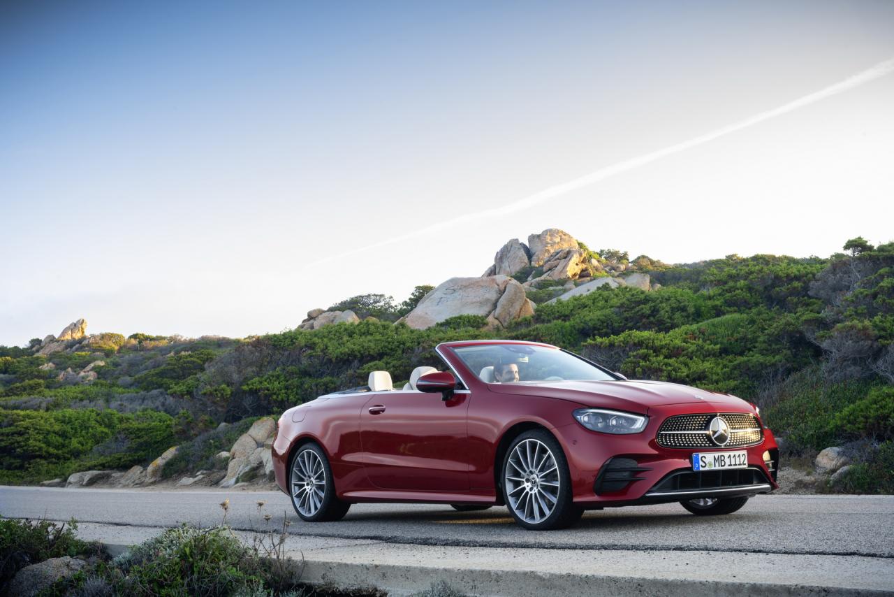 2021-Mercedes-Benz-E-Class-Coupe-Cabriolet-20-1.thumb.jpg.1d45f28bb76da2deb378f9c9242de29c.jpg