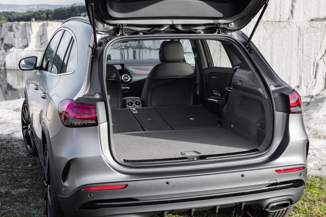 2021-Mercedes-Benz-GLA-27_1.thumb.jpg.e39bb1d57cc91544b053624d11a6a376.jpg