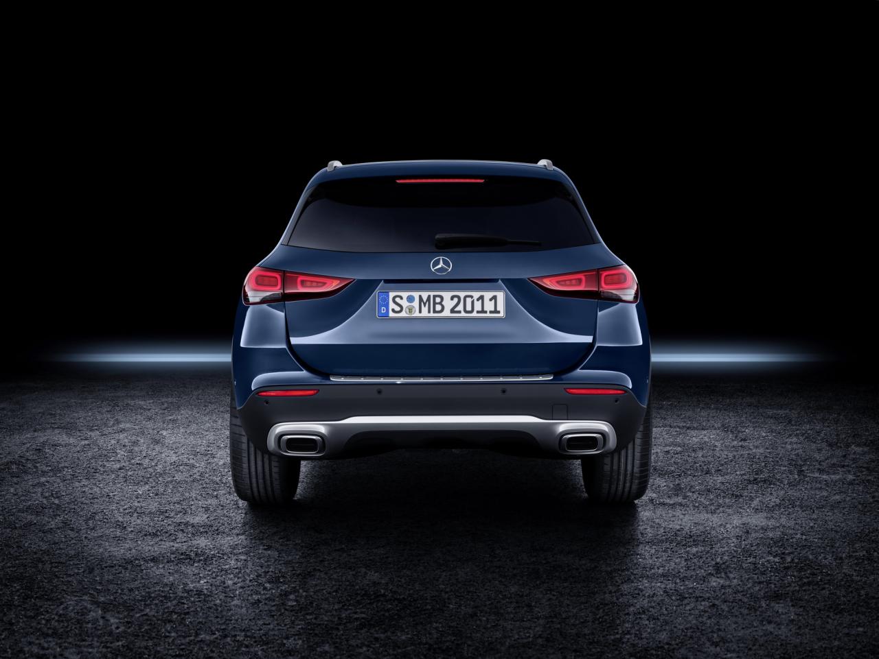 2021-Mercedes-Benz-GLA-41.thumb.jpg.4f6119b020bdc99887ca8b7089e731b5.jpg
