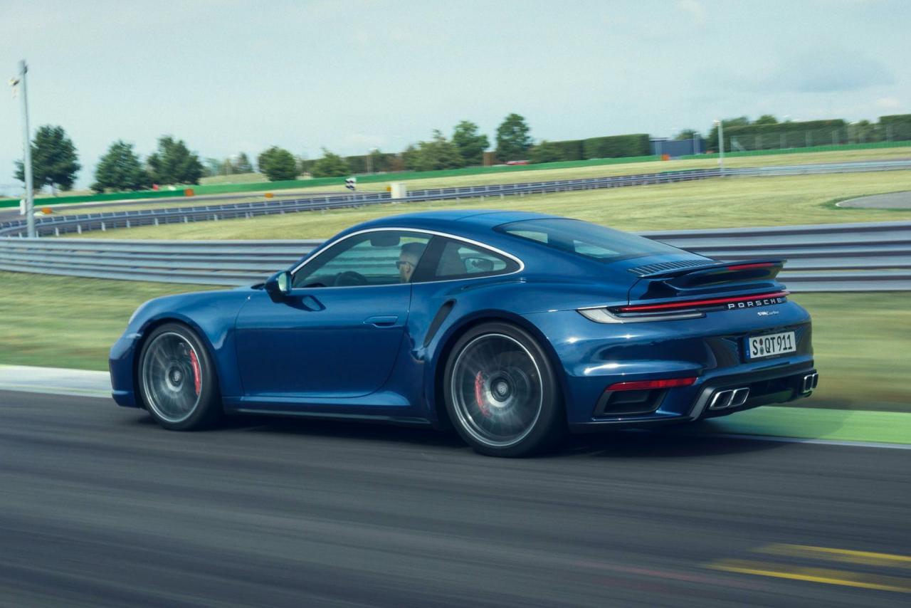 2021-Porsche-911-Turbo-7.thumb.jpg.3500b1474d31db3ee006e575537d1e08.jpg
