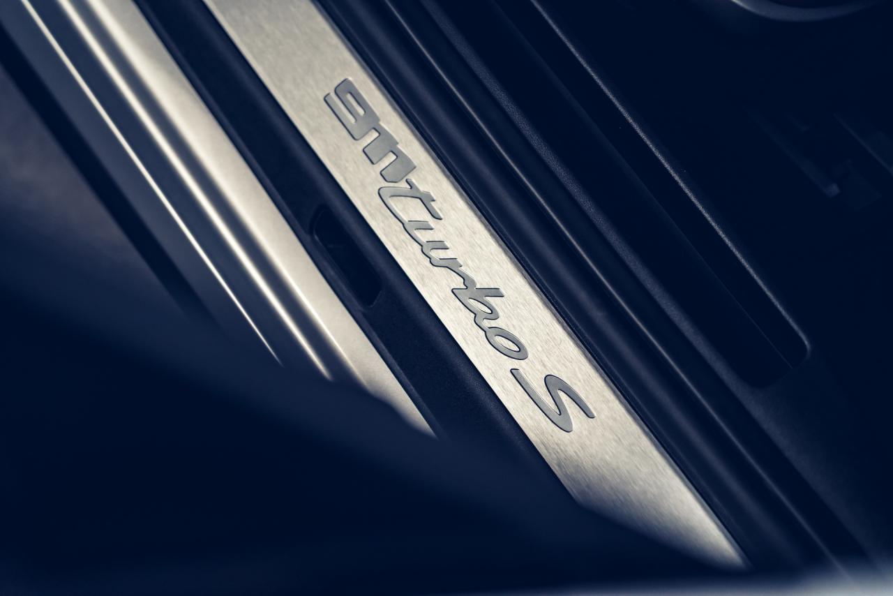 2021-Porsche-911-Turbo-S-10.thumb.jpg.8105be040d4ce8968db1c4af1a6ac7b3.jpg