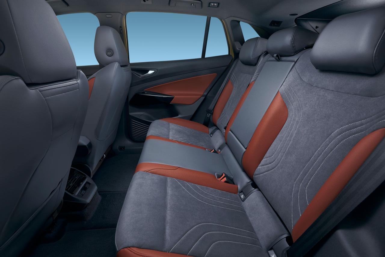 2021-VW-ID.4-Euro-spec-41.thumb.jpg.e031570866c1e11b0f981b30afbfbec2.jpg