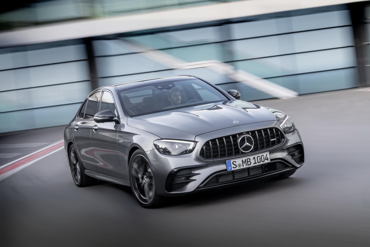 2021-mercedes-amg-e53-saloon-4.thumb.jpg.e39cc713df0cee6e3ff5f126f3dfd09f.jpg