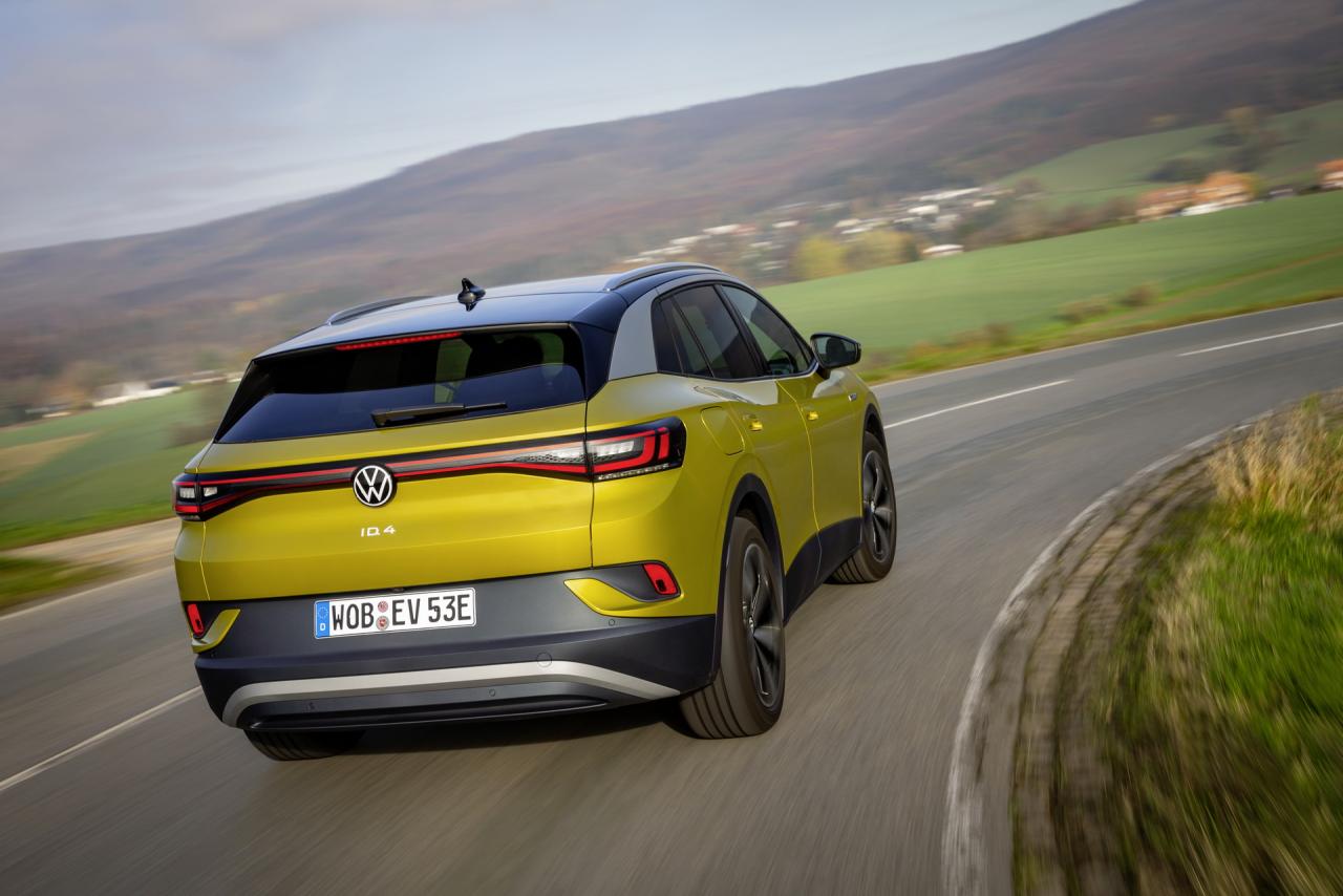 2021-vw-id4-electric-suv-15.thumb.jpg.e6b3a1693fb41d298a0b14ace94e45fe.jpg