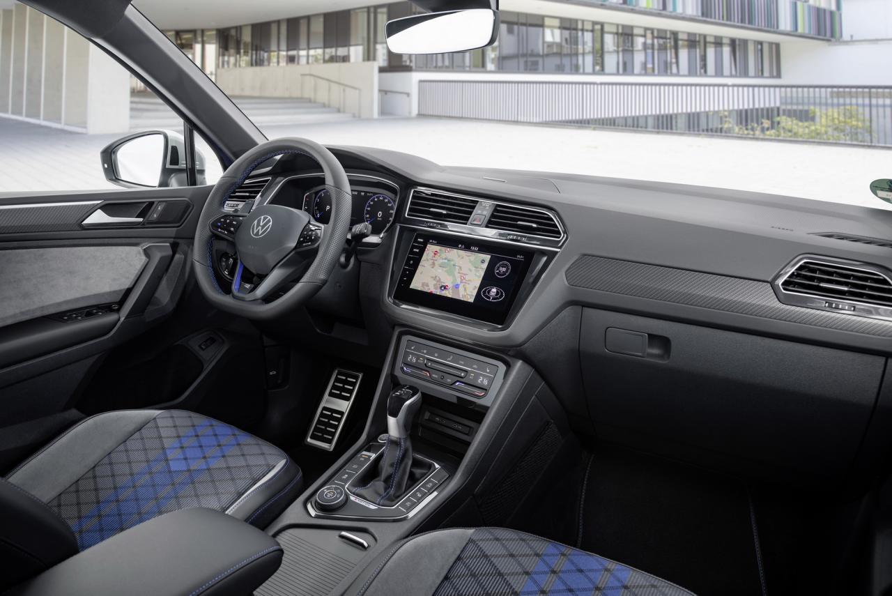 2021-vw-tiguan-r-7.thumb.jpg.4d709e004d6226aa28835b9f478ee35f.jpg