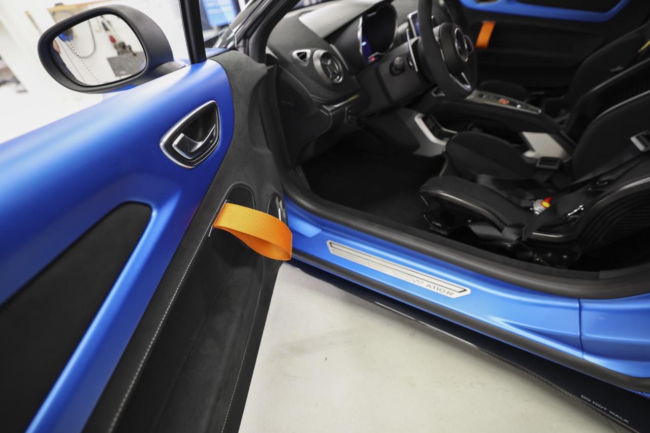 2022-Alpine-A110-R-Fernando-Alonso-01.jpg