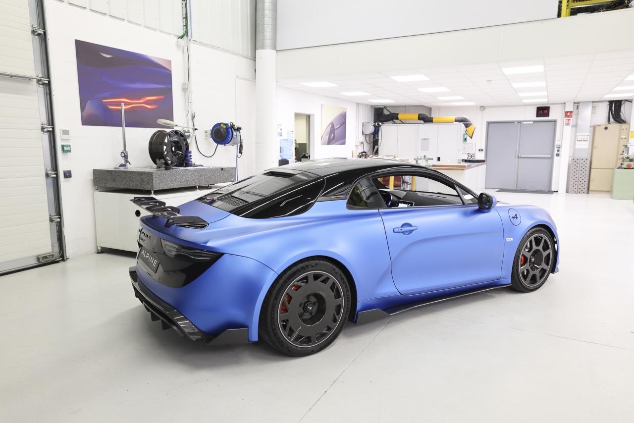 2022-Alpine-A110-R-Fernando-Alonso-27.jpg