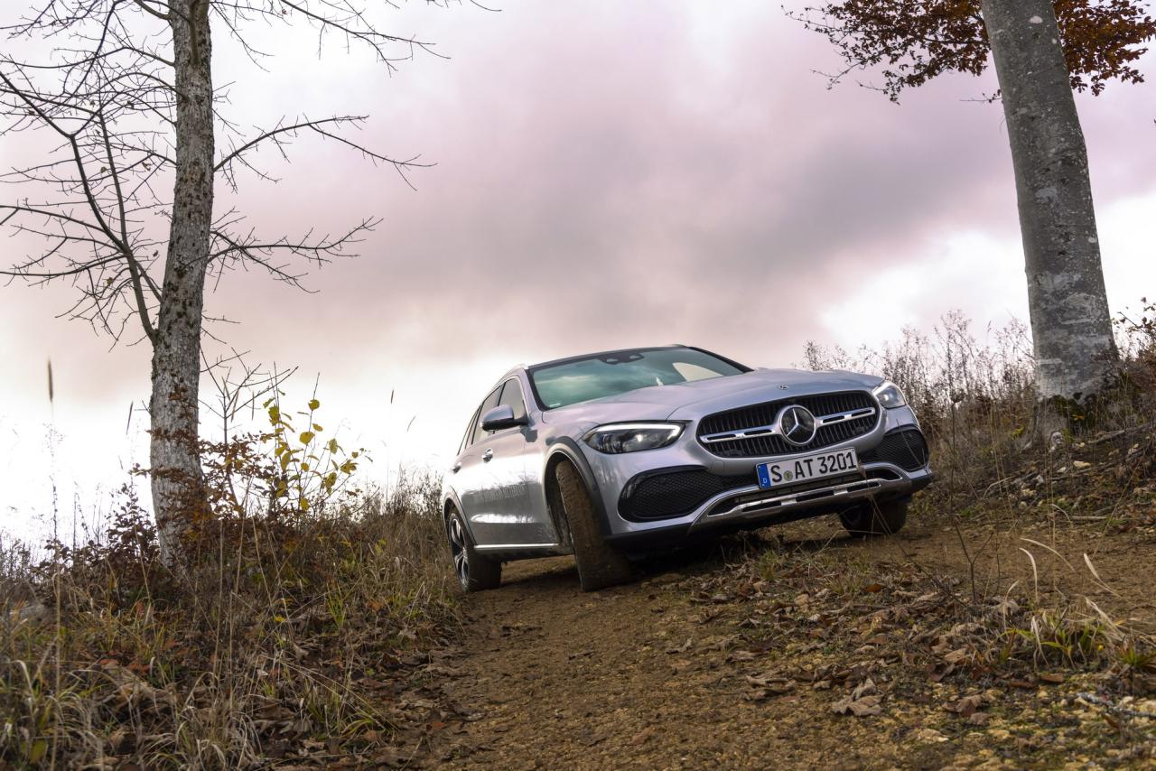 2022-Mercedes-Benz-C-Class-All-Terrain-30.thumb.jpg.1b47ca6e209b7960b4e93e40920588b6.jpg