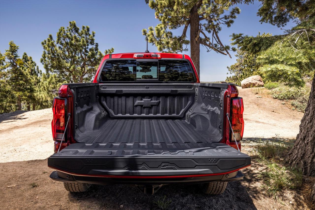 2023-Chevrolet-Colorado-114.jpg