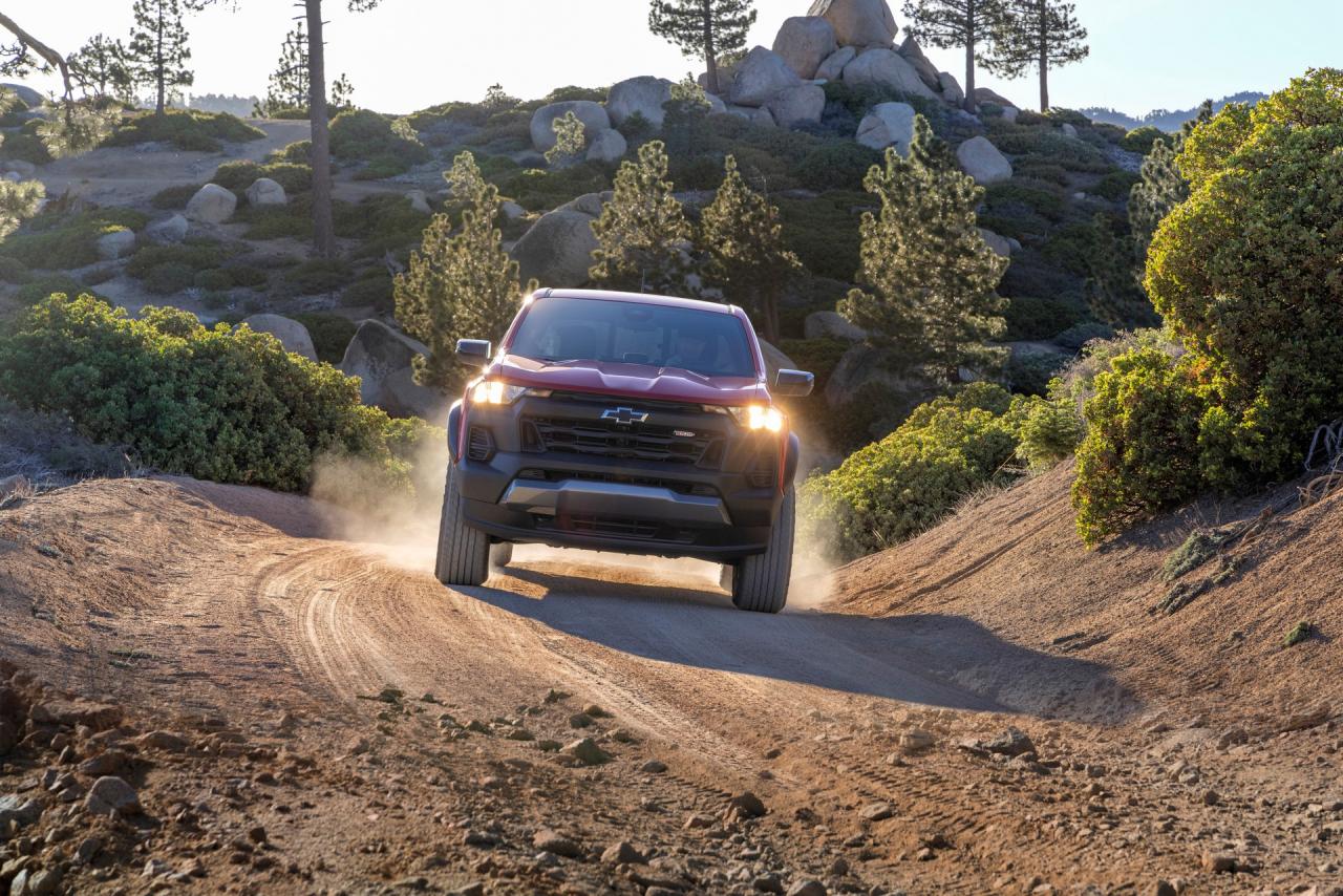 2023-Chevrolet-Colorado-115.jpg