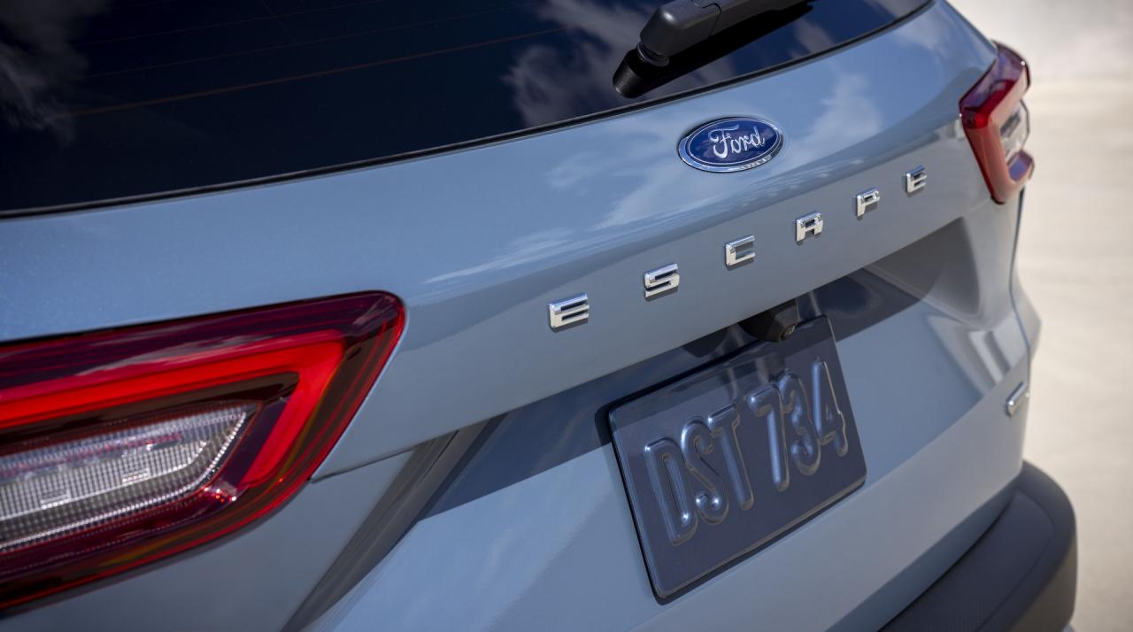 2023-Ford-Escape-Facelift-5.jpg