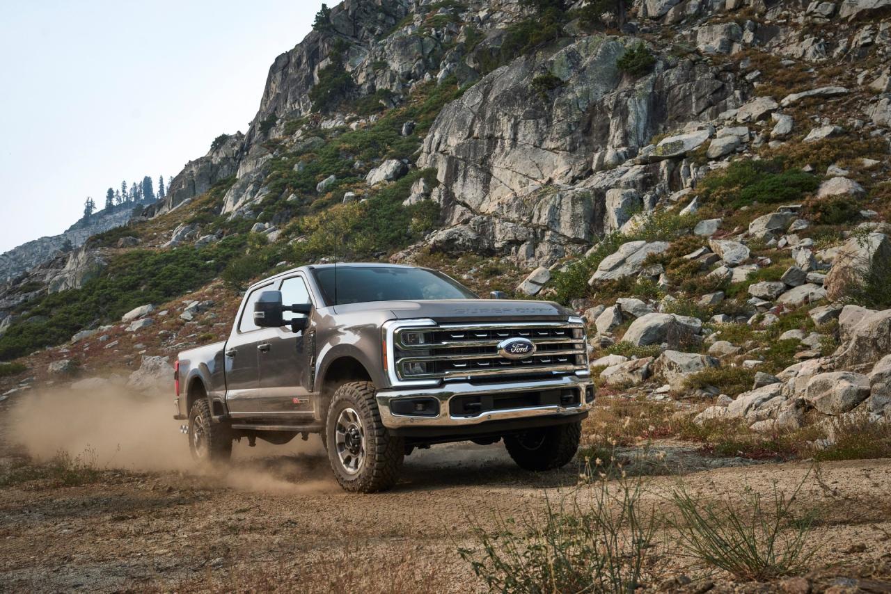 2023-Ford-F-Series-Super-Duty-11.jpg