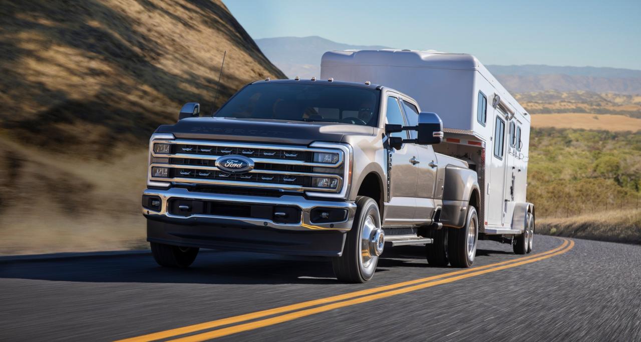 2023-Ford-F-Series-Super-Duty-15.jpg
