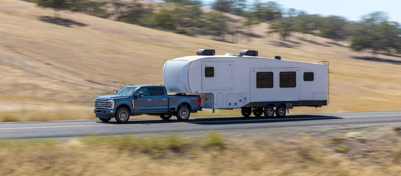 2023-Ford-F-Series-Super-Duty-2-1.jpg