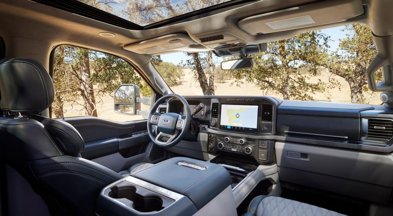 2023-Ford-F-Series-Super-Duty-38.jpg