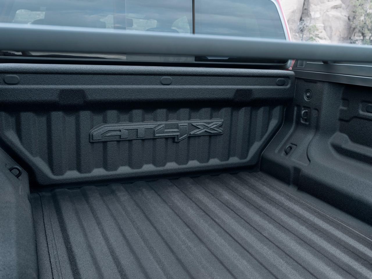2023-GMC-Canyon-218.jpg