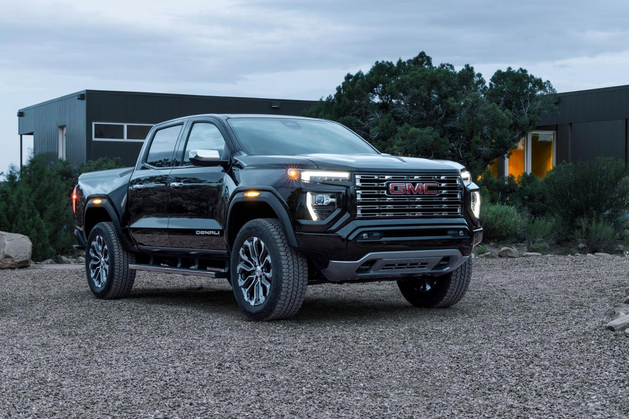2023-GMC-Canyon-400.jpg