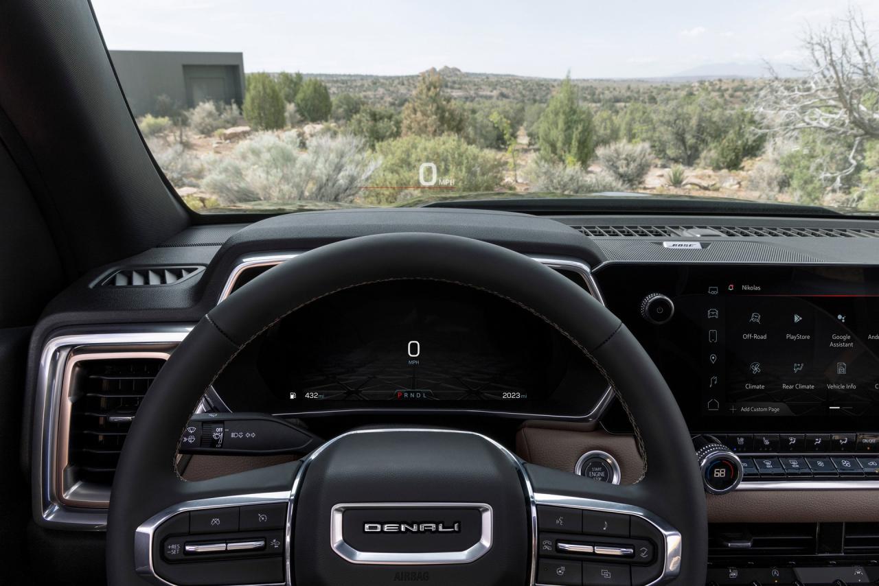 2023-GMC-Canyon-409.jpg