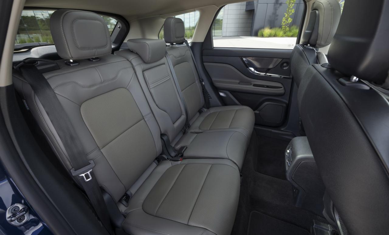 2023-Lincoln-Corsair-Facelift-44.jpg