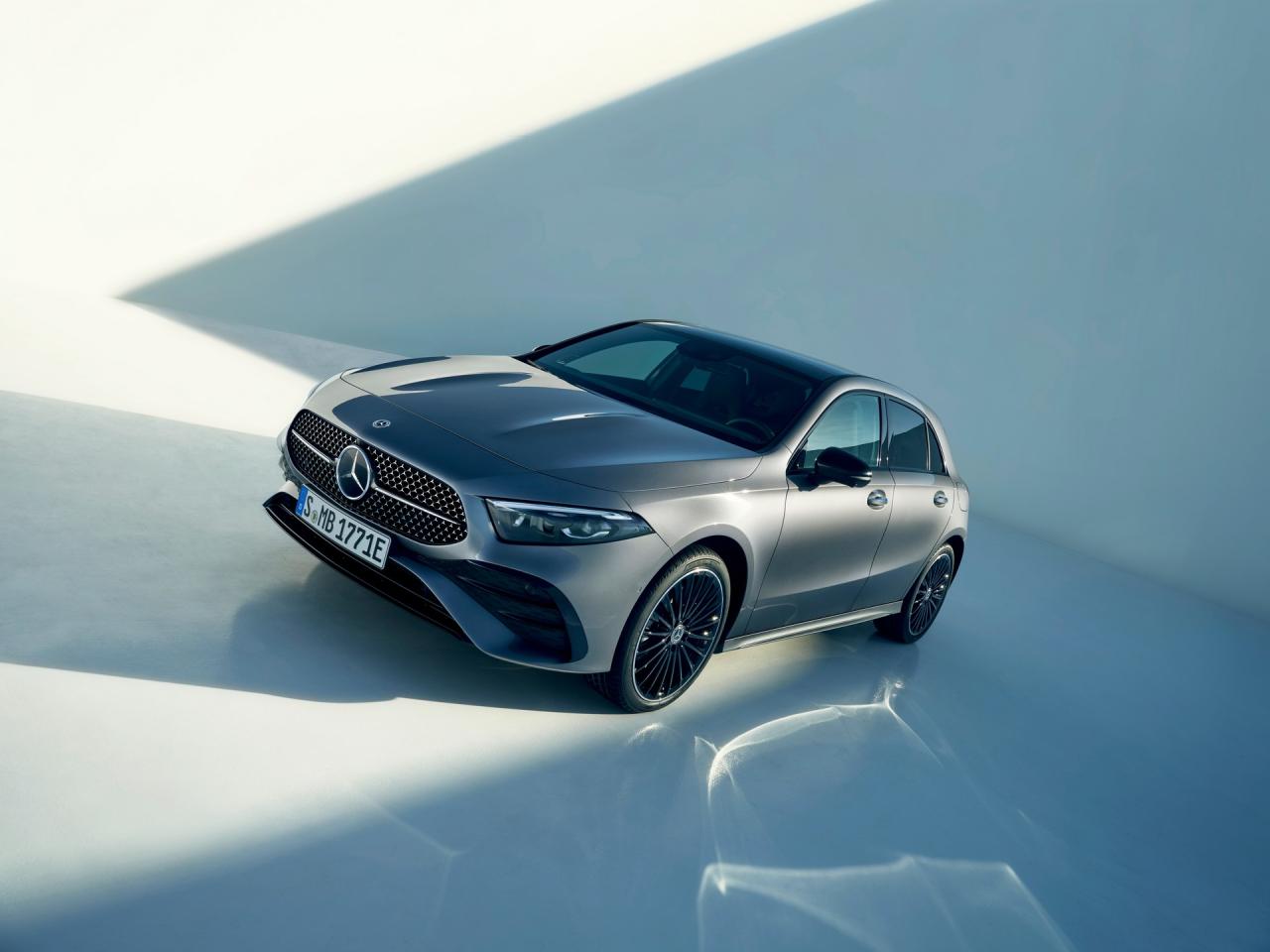 2023-Mercedes-Benz-A-Class-3.jpg