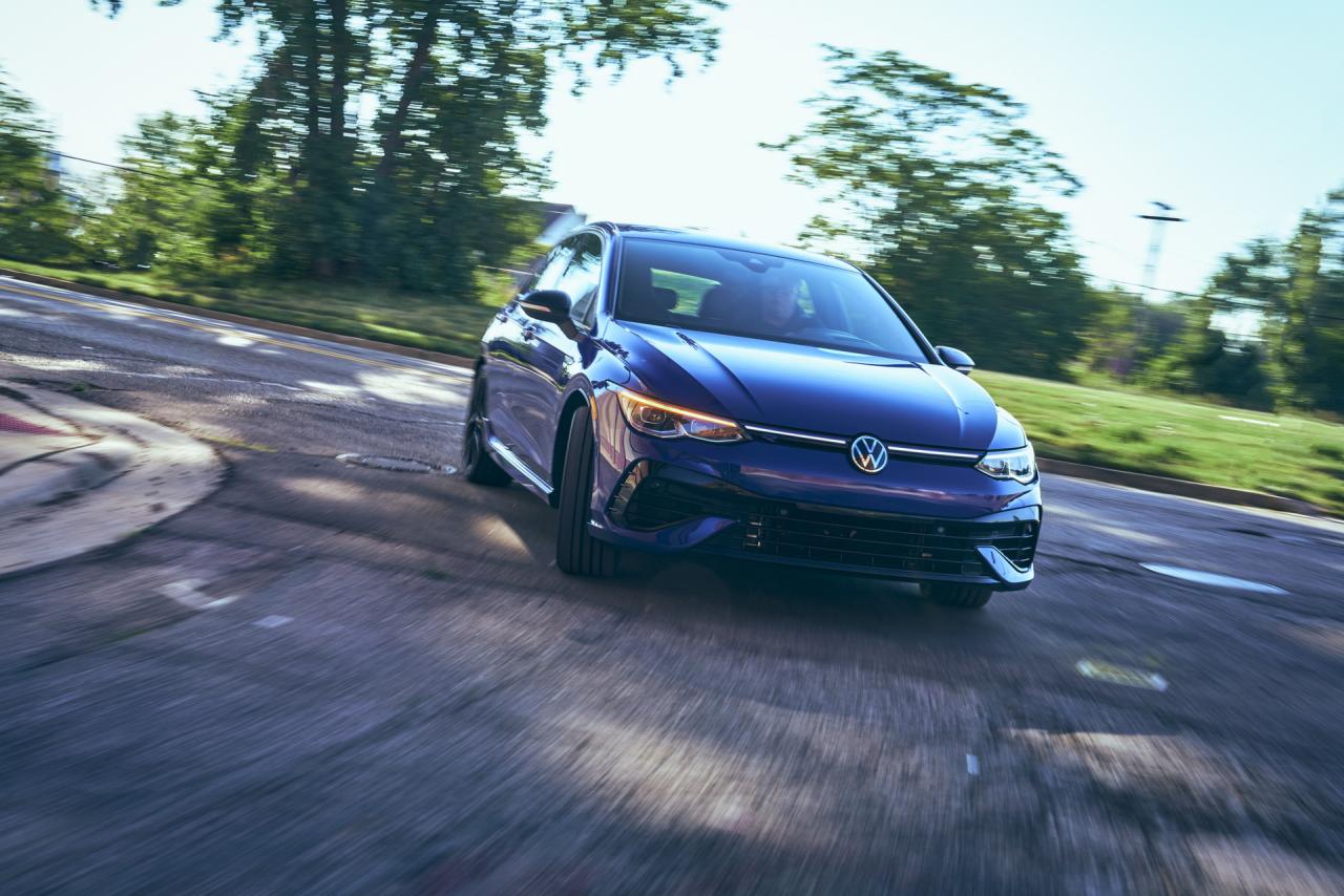 2023-VW-Golf-R-20th-Anniversary-Edition-US-10.thumb.jpg.a0d784755e39bbb70ac04aeee15adea8.jpg
