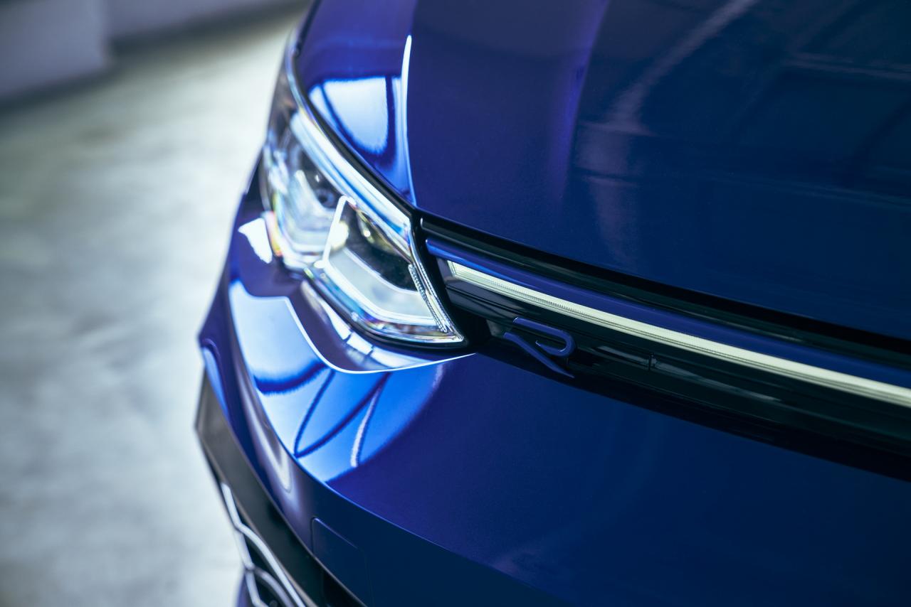 2023-VW-Golf-R-20th-Anniversary-Edition-US-37.thumb.jpg.fc93f288d9156a93e28607caf65bdde1.jpg