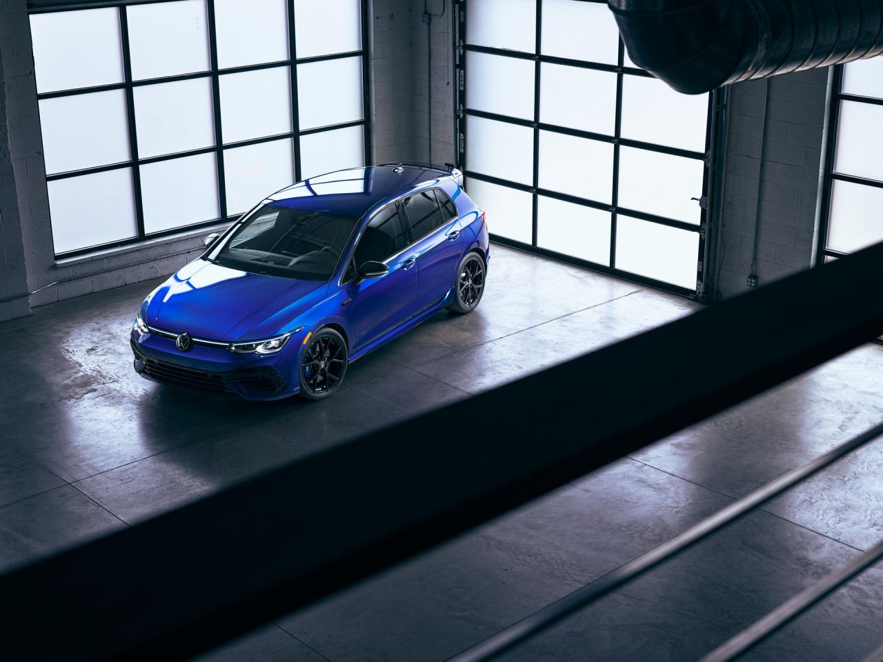 2023-VW-Golf-R-20th-Anniversary-Edition-US-42.thumb.jpg.d92e0bd8aba7a4bd07e0f1a5213a4855.jpg