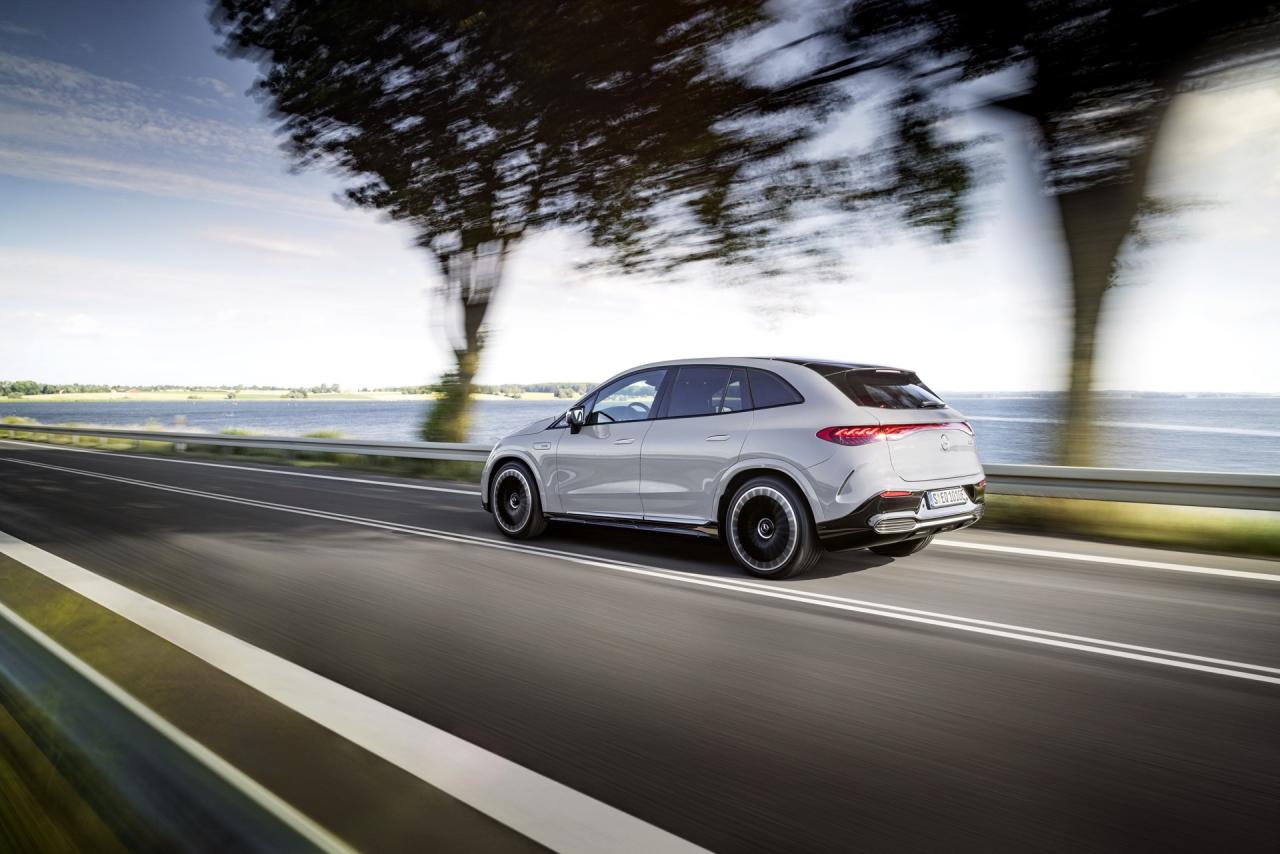 2024-Mercedes-AMG-EQE-53-SUV-03.thumb.jpg.59b6060291944cc49a39ffcd1d0b9211.jpg