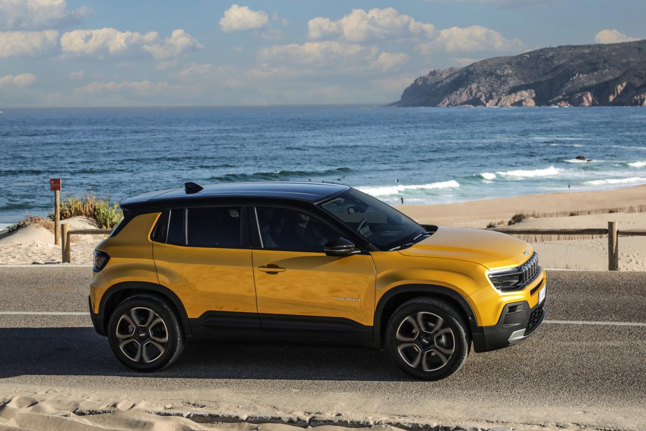 20_jeepavenger-6349923555c0b_634c23ad36834.thumb.jpeg.465378a173ec0def5646c77deac052da.jpeg