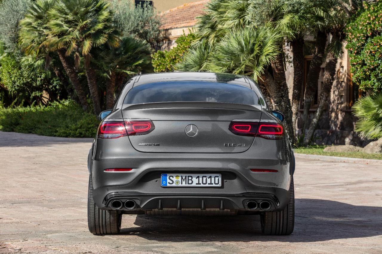 215187dd-2020-mercedes-amg-glc43-4matic-6.thumb.jpg.01101cbd0147f68fc89c117b6bb5013b.jpg