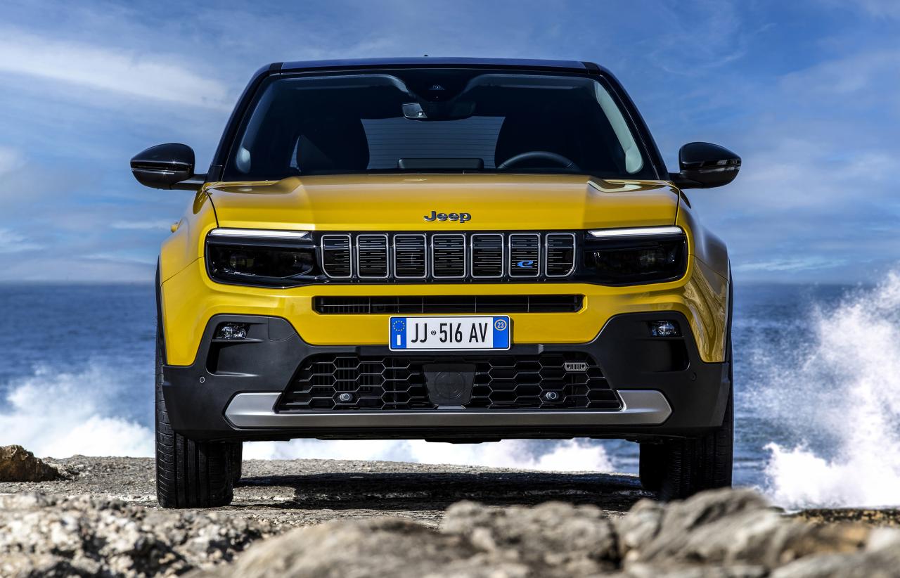 22_jeepavenger-634992086cdee_634c23ad84dd2.thumb.jpeg.417e0caa04cca75635dc979da898a8ab.jpeg