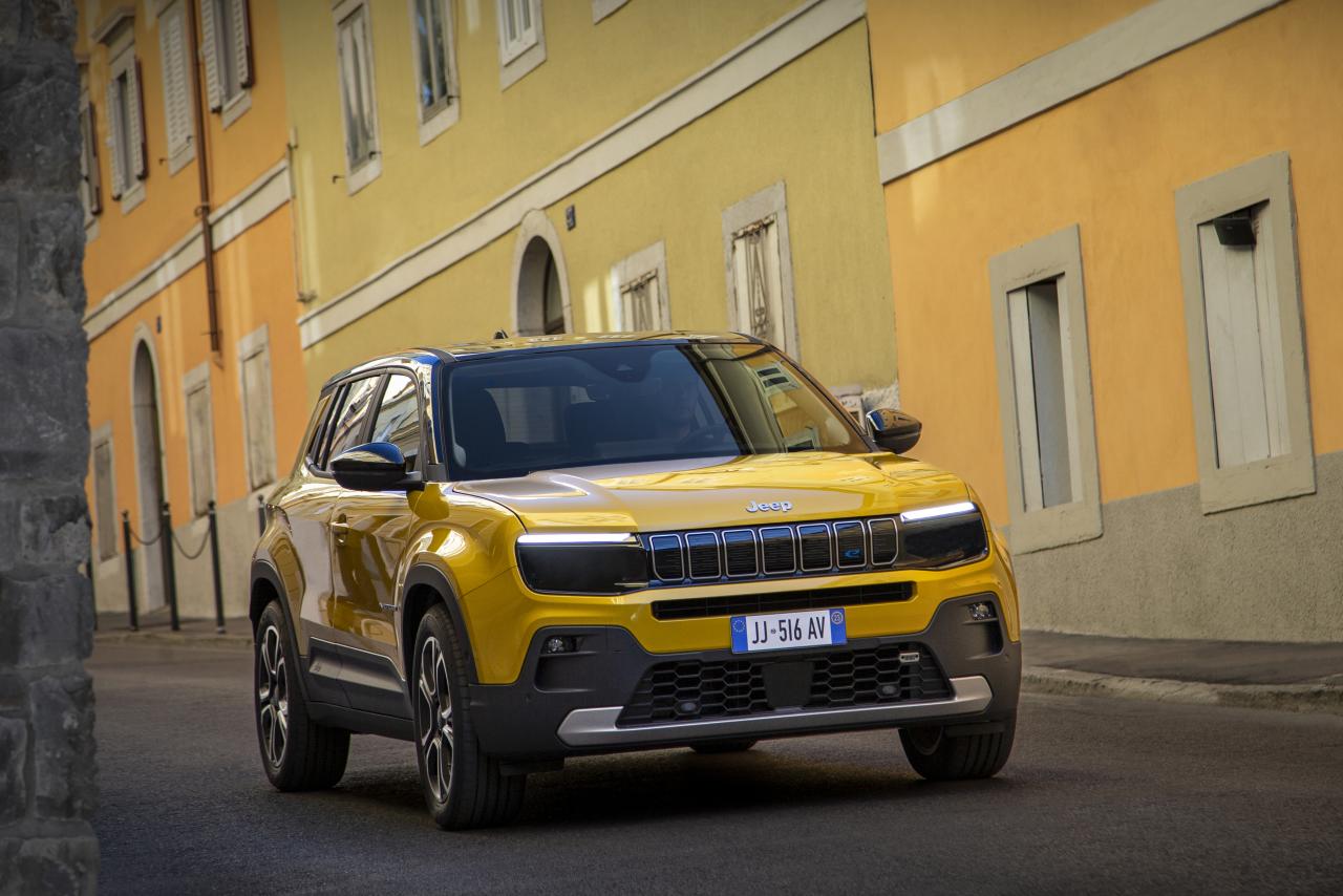 24_jeepavenger-634991e681c0a_634c23adbe852.thumb.jpeg.6c51a63c72a17b995792d181af69cd74.jpeg