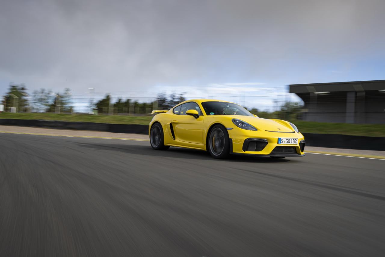 259981bc-porsche-718-cayman-gt4-58.thumb.jpg.bcd7db8e4129d86a52d65061113aaee2.jpg