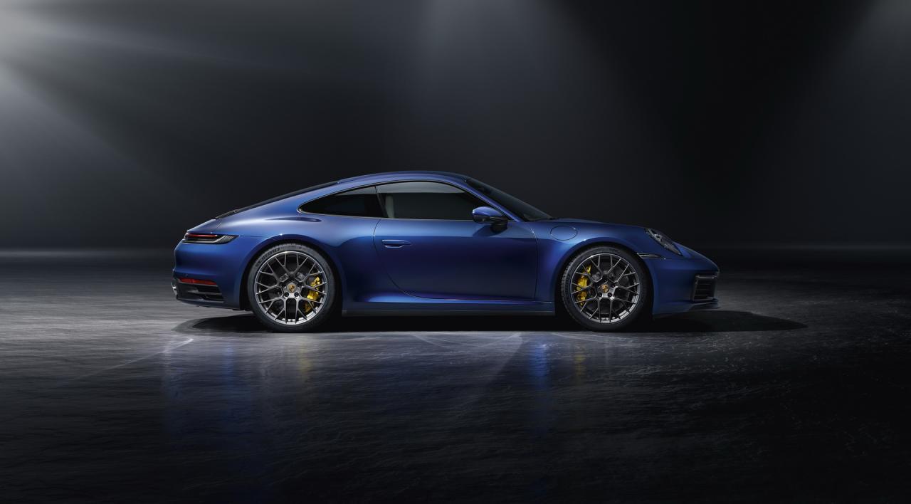32344780-2020-porsche-911-3.thumb.jpg.b7c384fda4fd24c019b3c0076f25f3d3.jpg