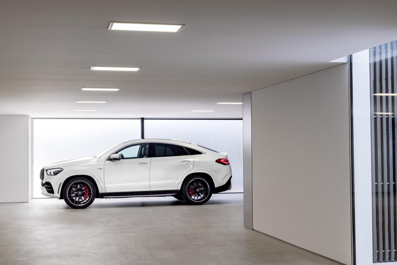 3d72ead8-2020-mercedes-gle-coupe-54.thumb.jpg.5ba3863da8a1e5ead4ceb3572d5c36b0.jpg