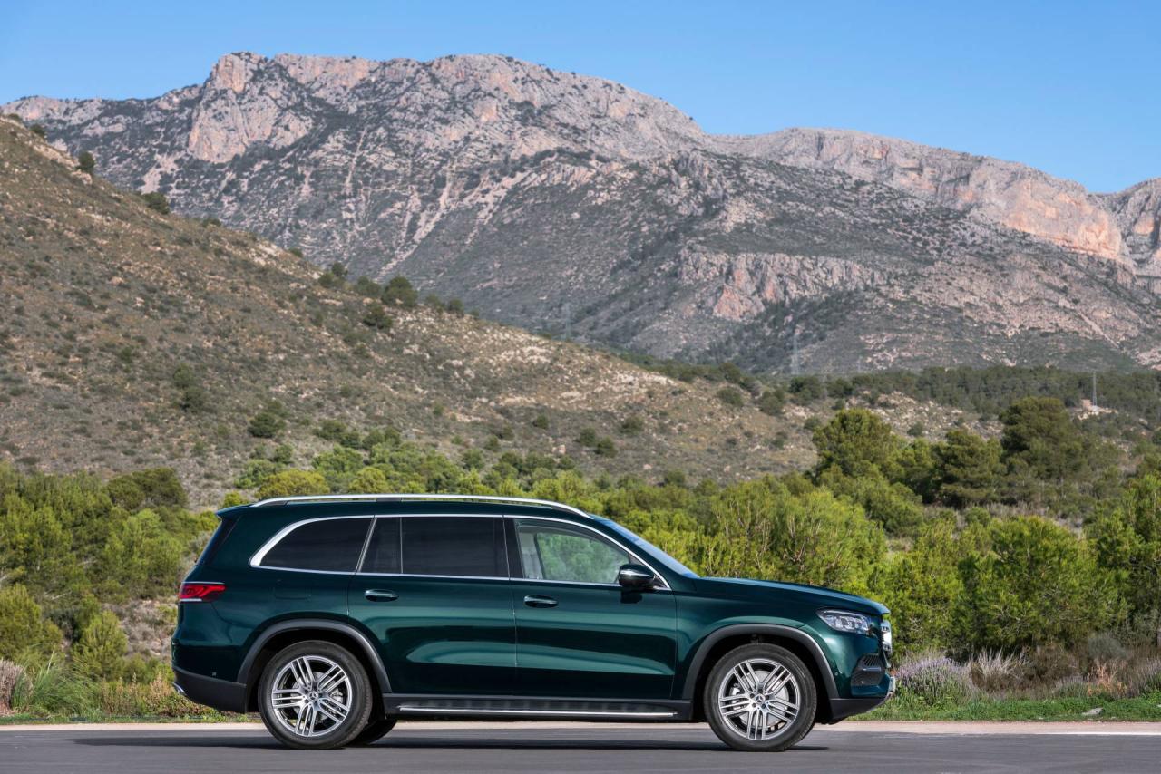 47e7db00-2020-mercedes-benz-gls-69.thumb.jpg.b044a58c313f391cc9e8d6bac1e203ed.jpg