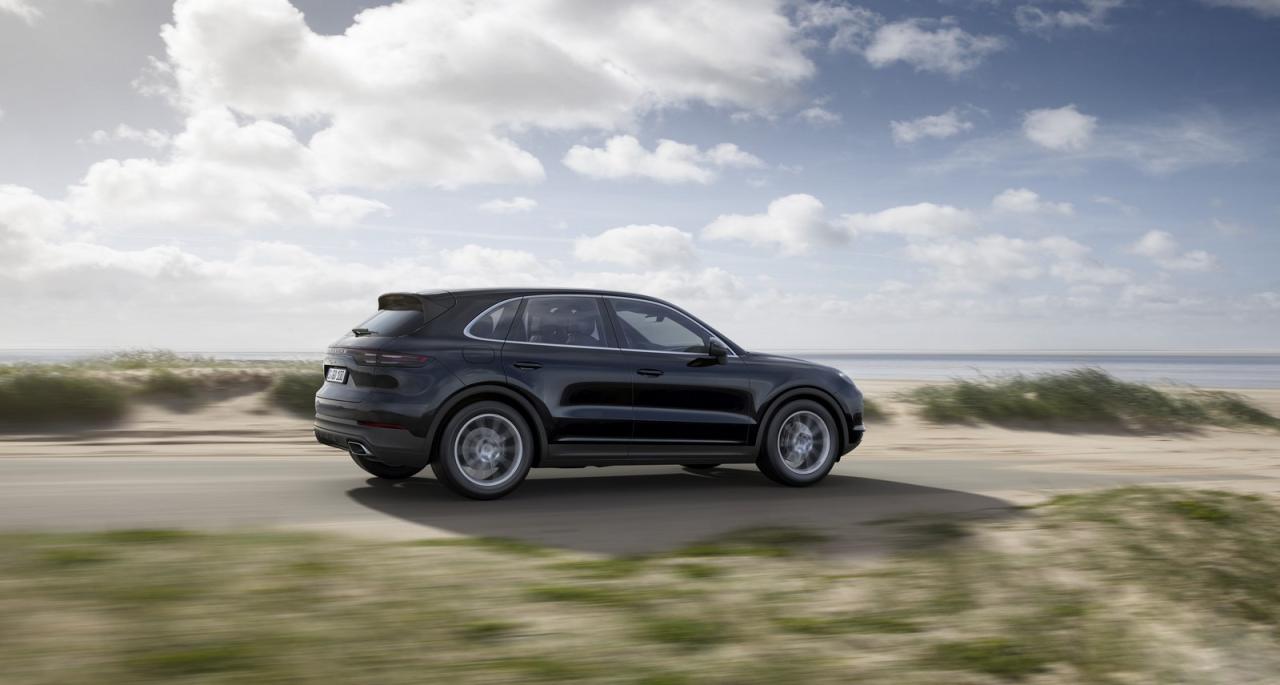 54519285-porsche-cayenne-3.thumb.jpg.5444125e50aed0b24b4d439ac7a1e458.jpg